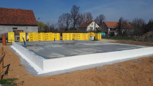 Modlęcin - Płyta fundamentowa