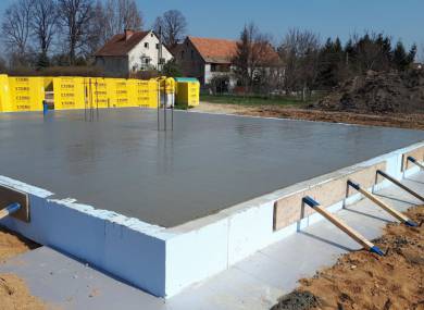 Modlęcin - Płyta fundamentowa